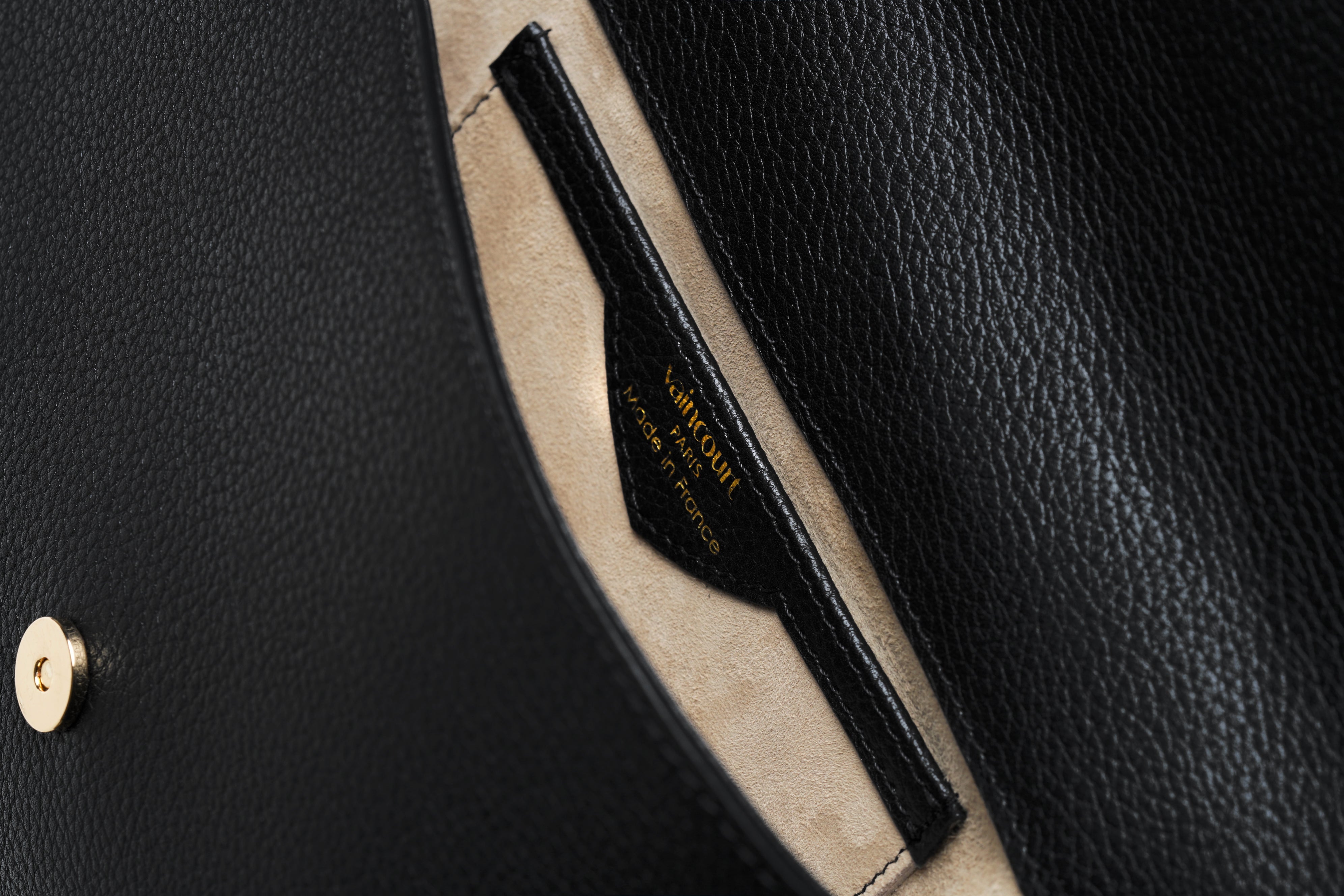 #couleur_noir grainé