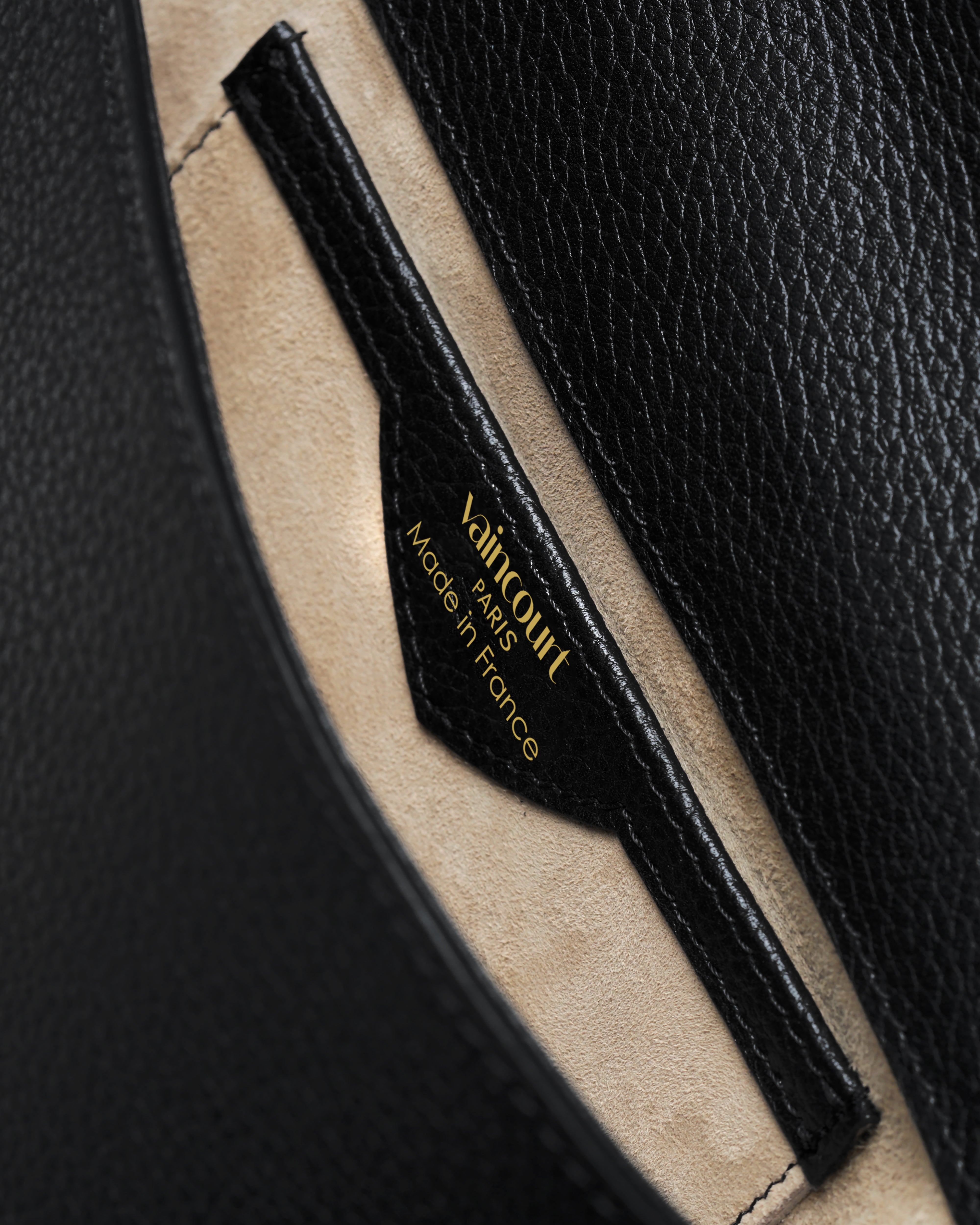 #couleur_noir grainé