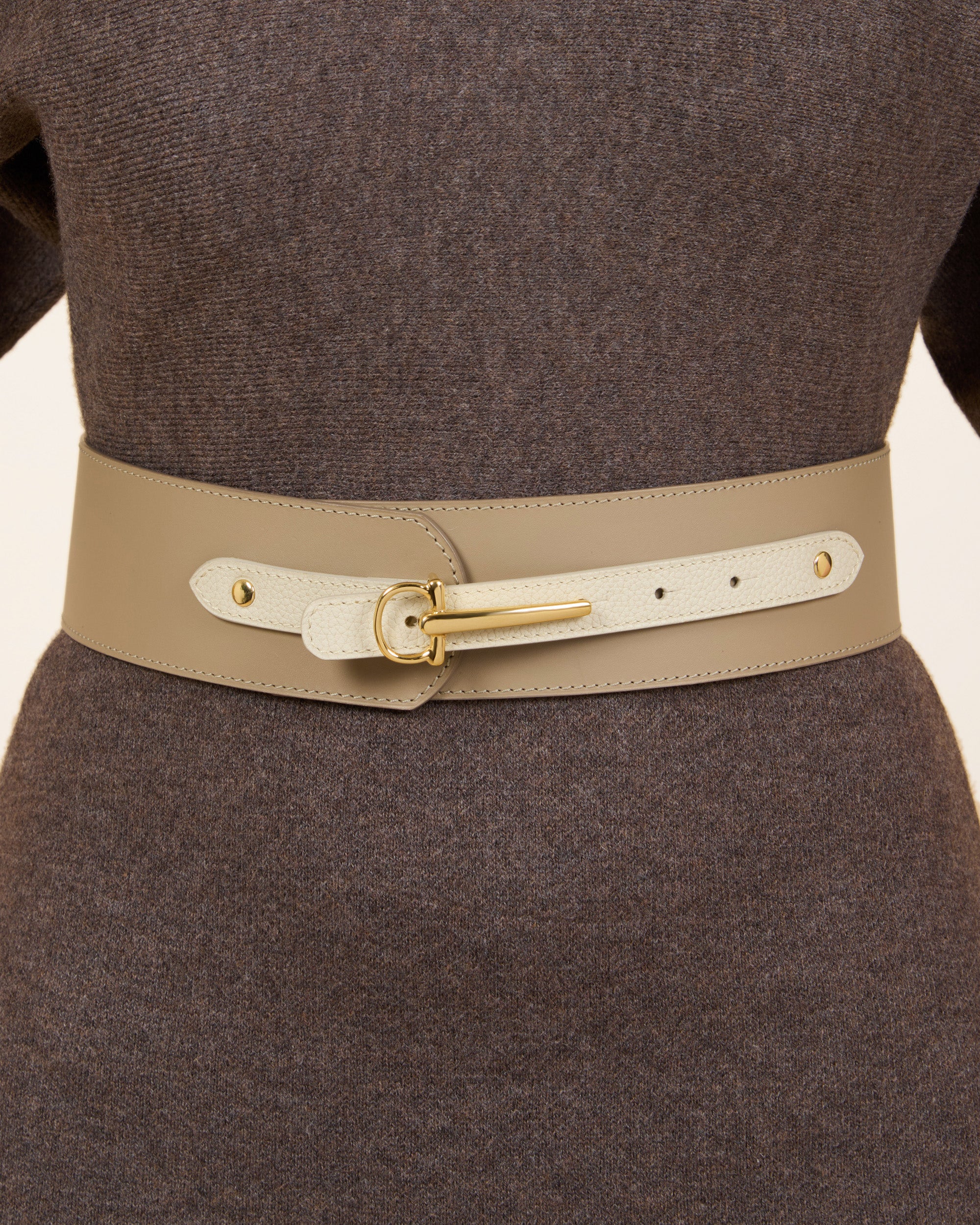 #couleur_taupe