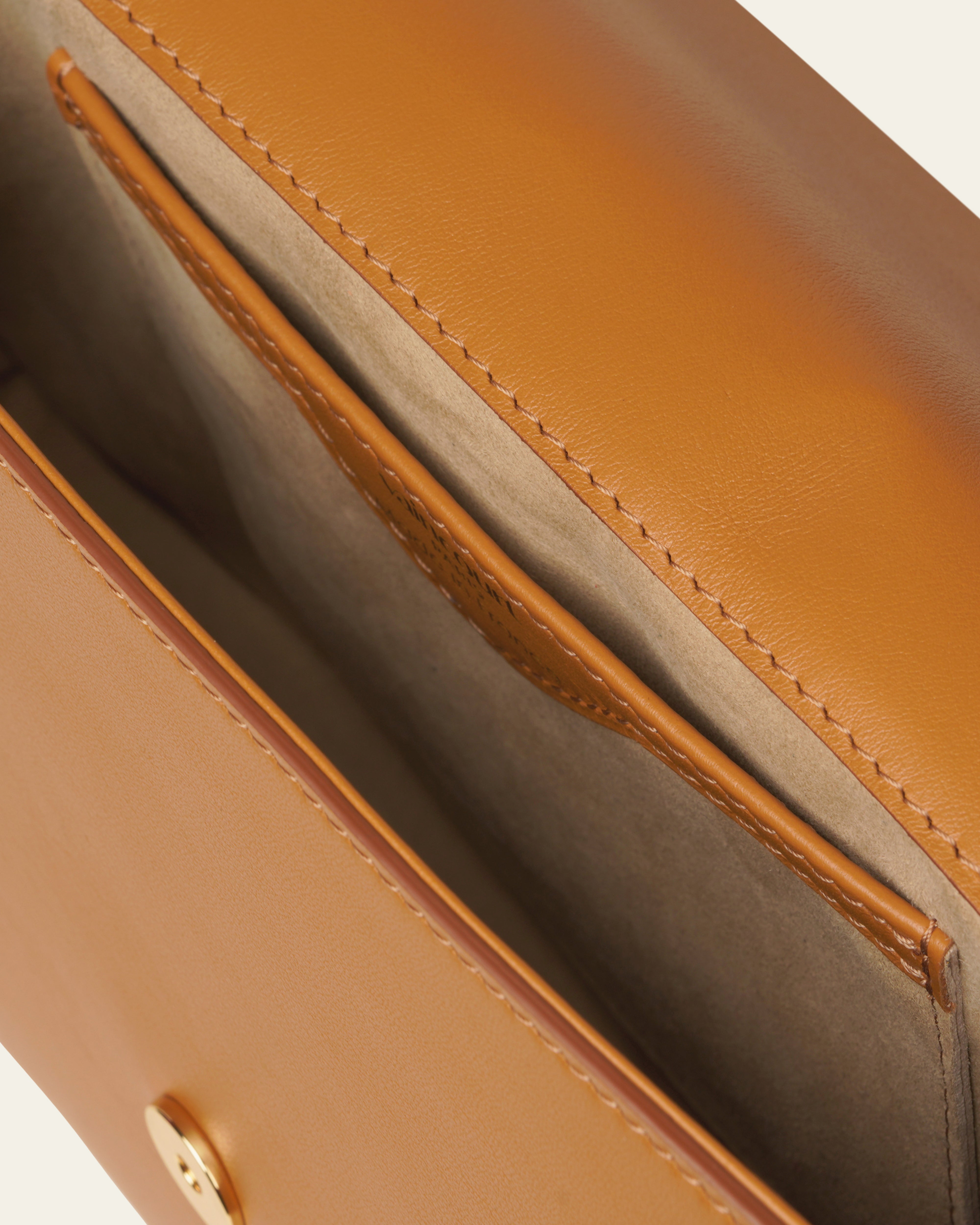 #couleur_camel lisse